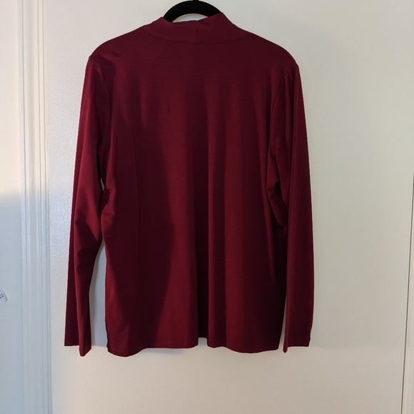 NWT Talbot's Long Sleeve V Neck - Picture 2 of 3